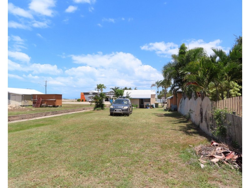 68 Dalrymple Street, Bowen QLD 4805