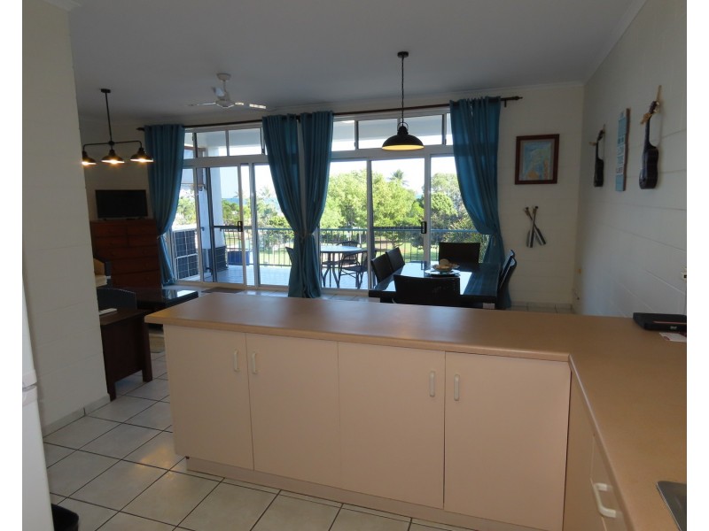 11/89 Horseshoe Bay Road, Bowen QLD 4805