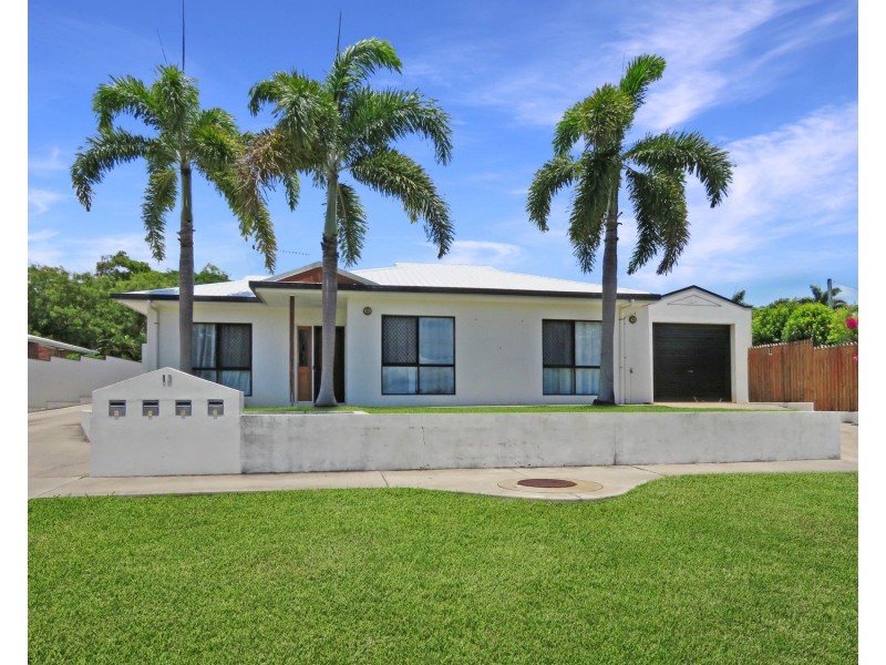 1/13 Queens Road, Bowen QLD 4805