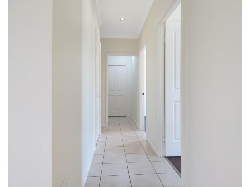 1/13 Queens Road, Bowen QLD 4805