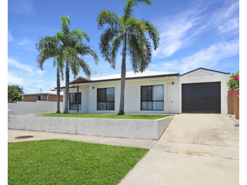 1/13 Queens Road, Bowen QLD 4805