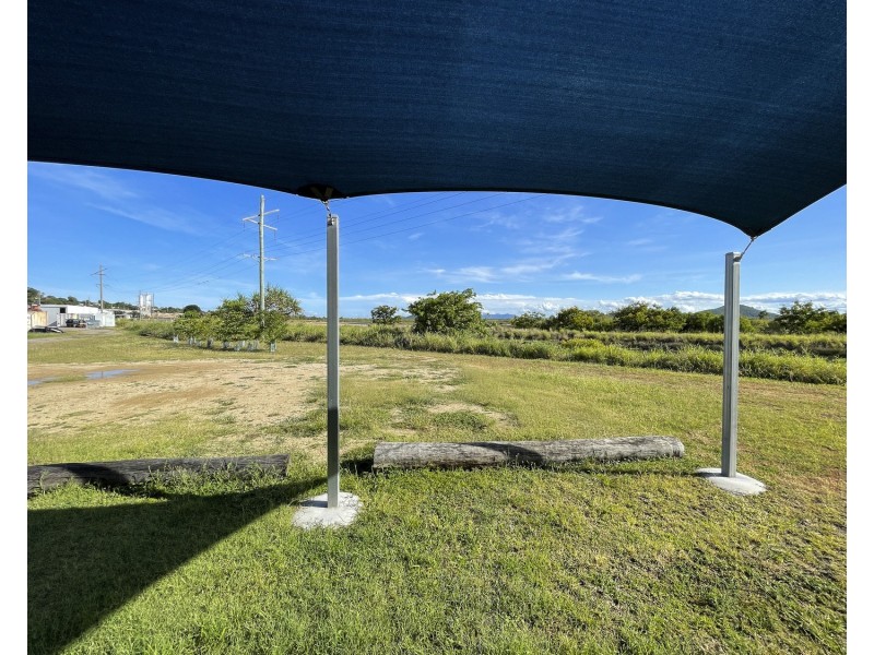 37 Don Street, Bowen QLD 4805