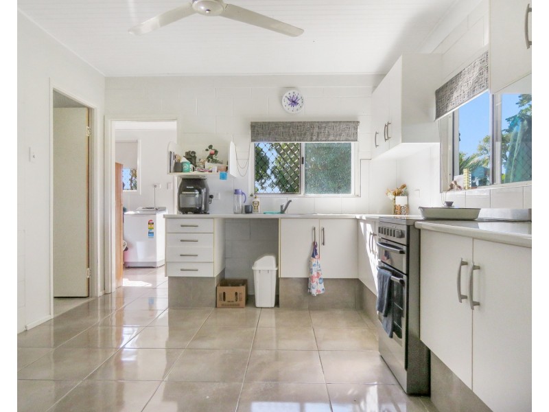 280 Kelsey Road, Bowen QLD 4805