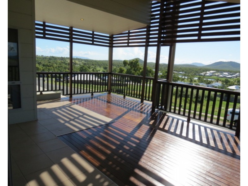 14 Seacove Crescent, Bowen QLD 4805