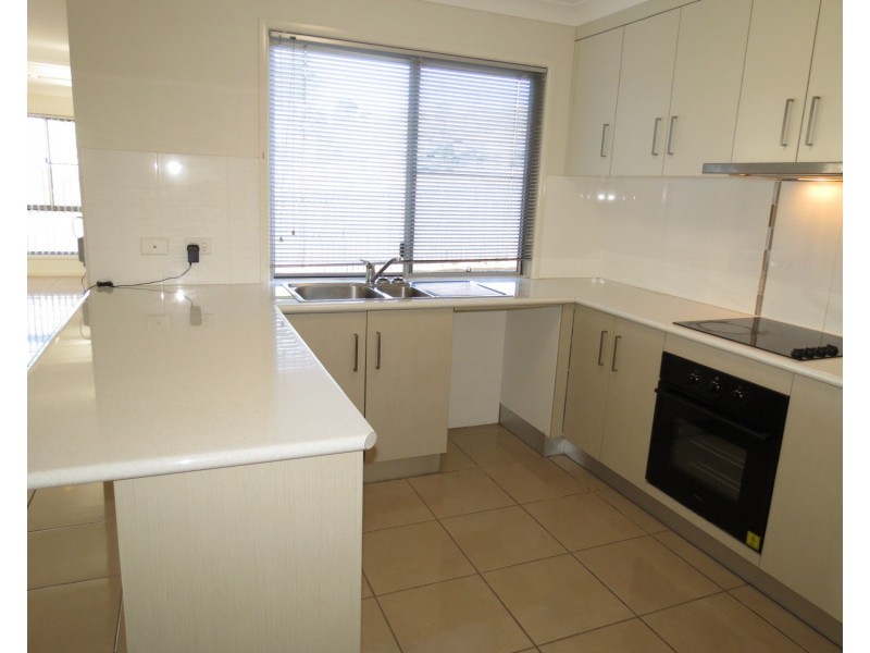 14 Seacove Crescent, Bowen QLD 4805