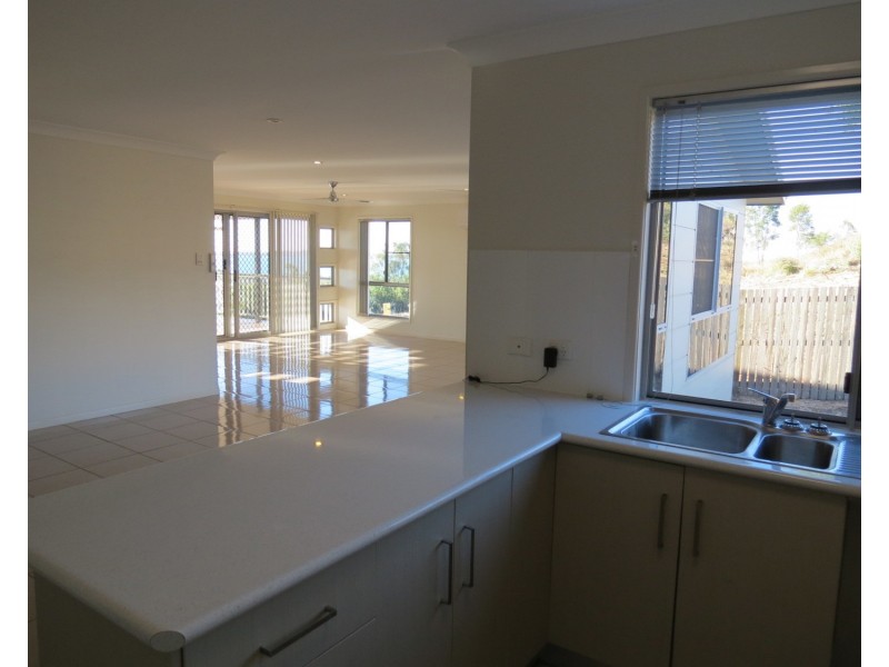 14 Seacove Crescent, Bowen QLD 4805