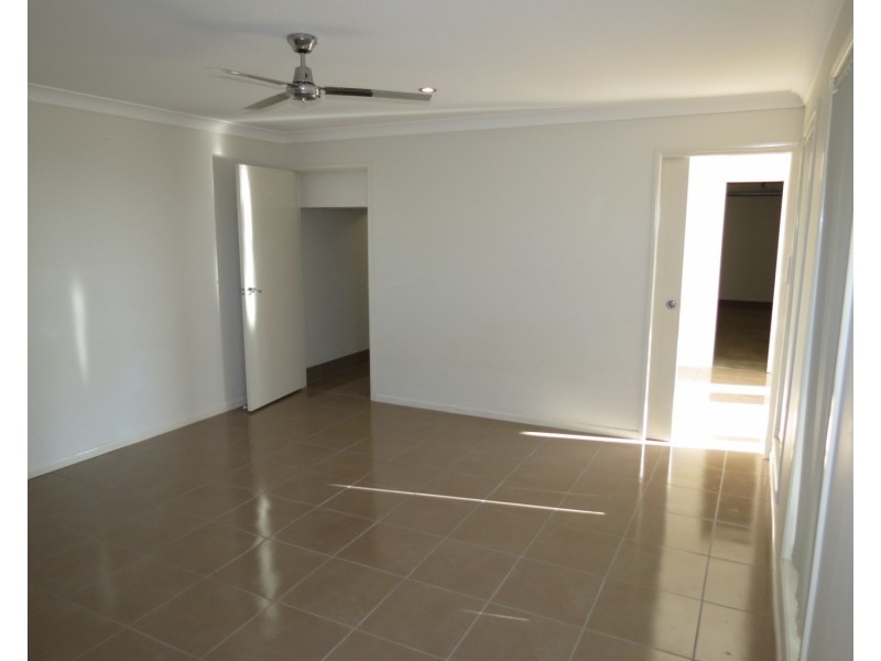 14 Seacove Crescent, Bowen QLD 4805