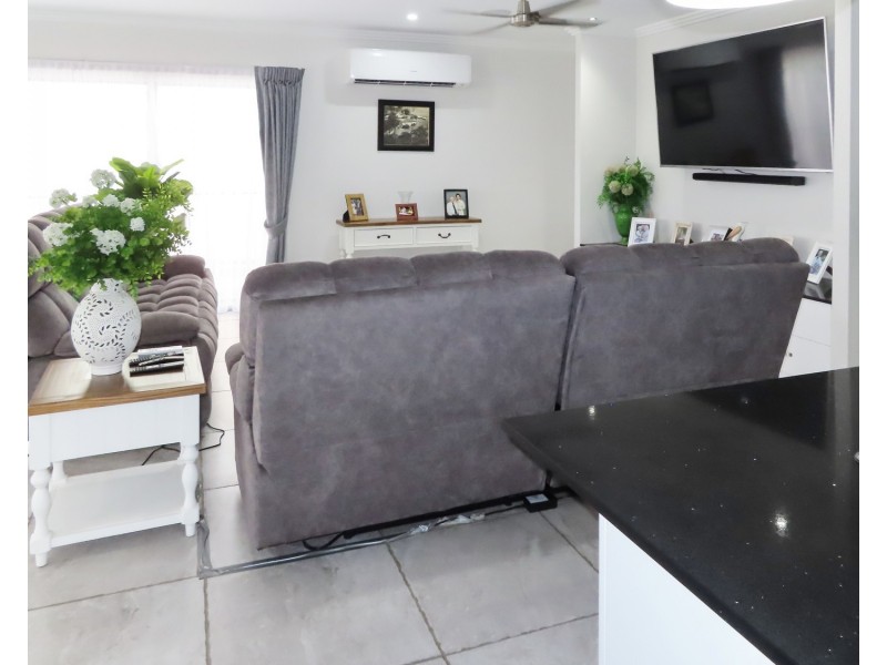 16 Quay Street, Bowen QLD 4805