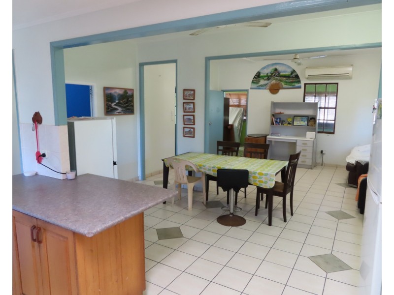 54 Livingstone Street, Bowen QLD 4805
