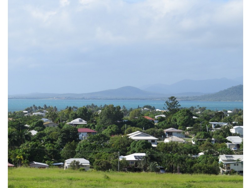 2 Yardley Court, Bowen QLD 4805