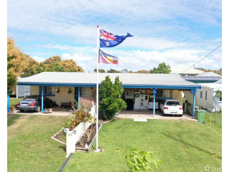 1/27 Hay Street, Bowen QLD 4805