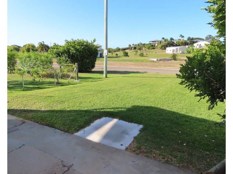 1/27 Hay Street, Bowen QLD 4805