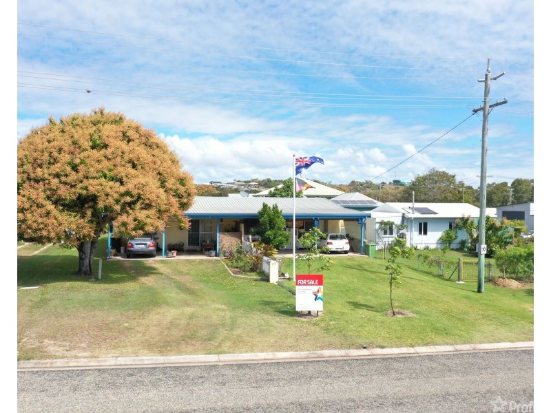 1/27 Hay Street, Bowen QLD 4805