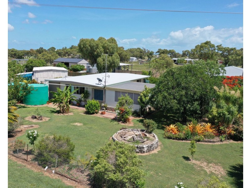 2 Pearle Place, Bowen QLD 4805