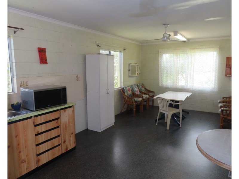 86 Williams Street, Bowen QLD 4805