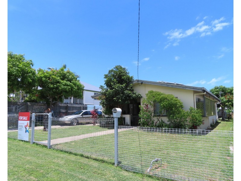 86 Williams Street, Bowen QLD 4805