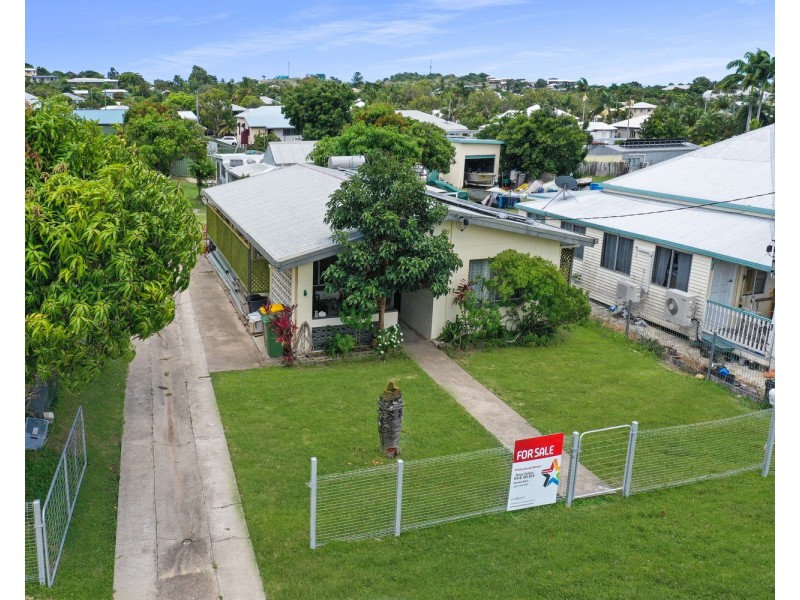 86 Williams Street, Bowen QLD 4805