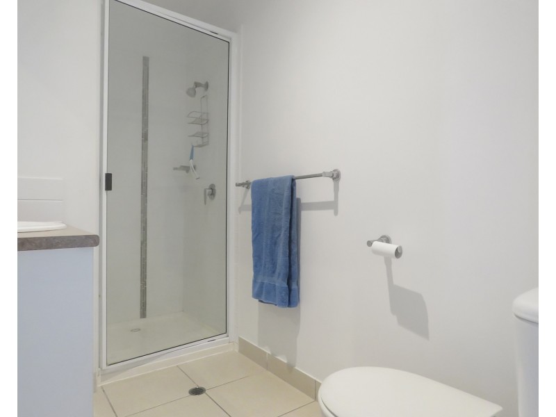 4/74a Powell Street, Bowen QLD 4805