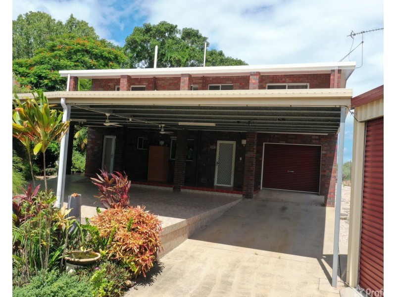 77 Hillview Road, Bowen QLD 4805