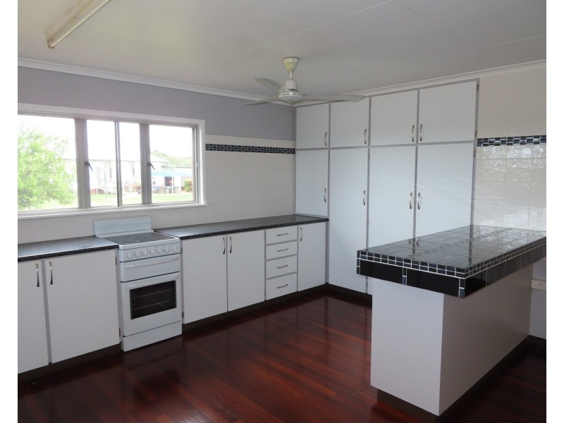 77 Hillview Road, Bowen QLD 4805