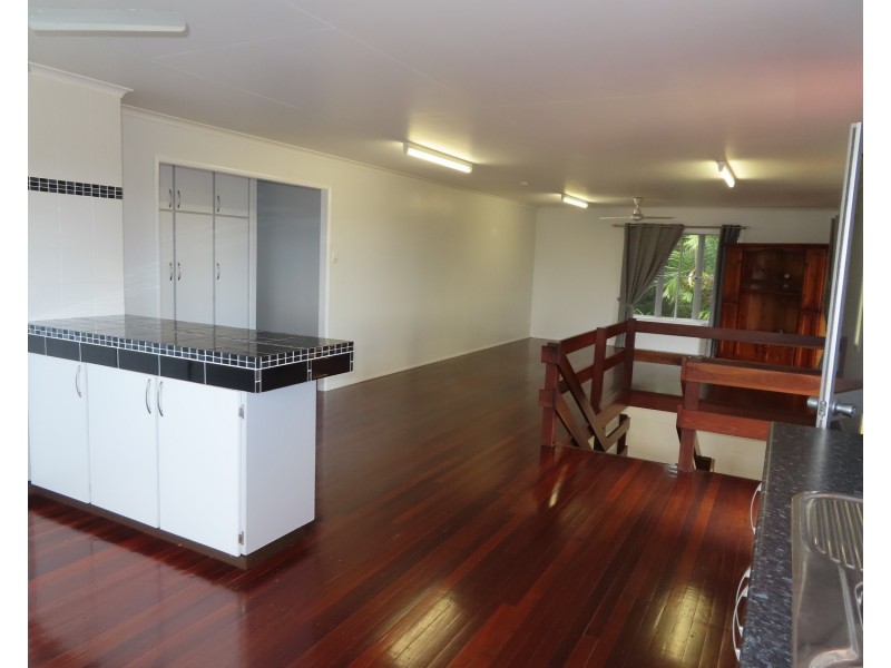 77 Hillview Road, Bowen QLD 4805