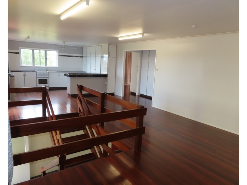 77 Hillview Road, Bowen QLD 4805