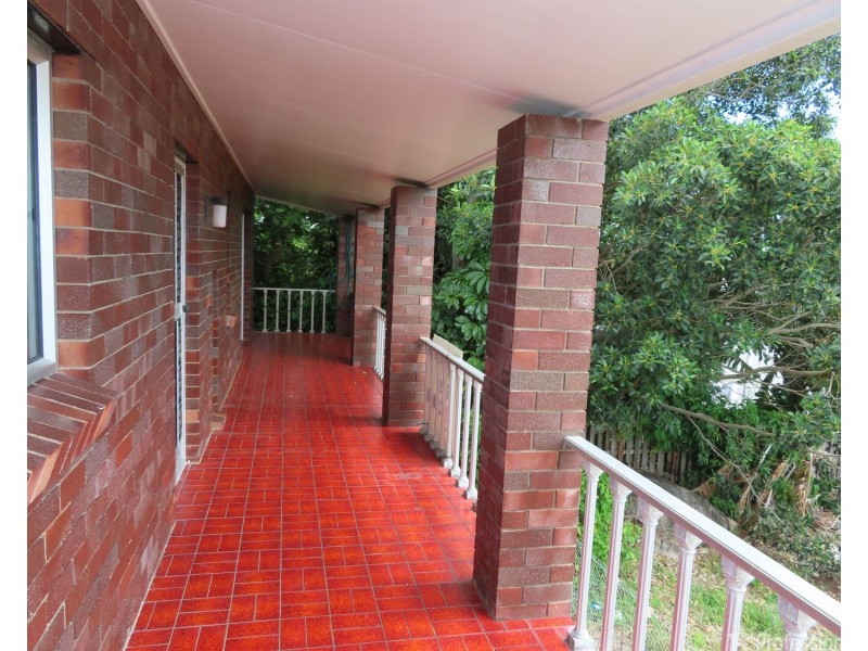 77 Hillview Road, Bowen QLD 4805