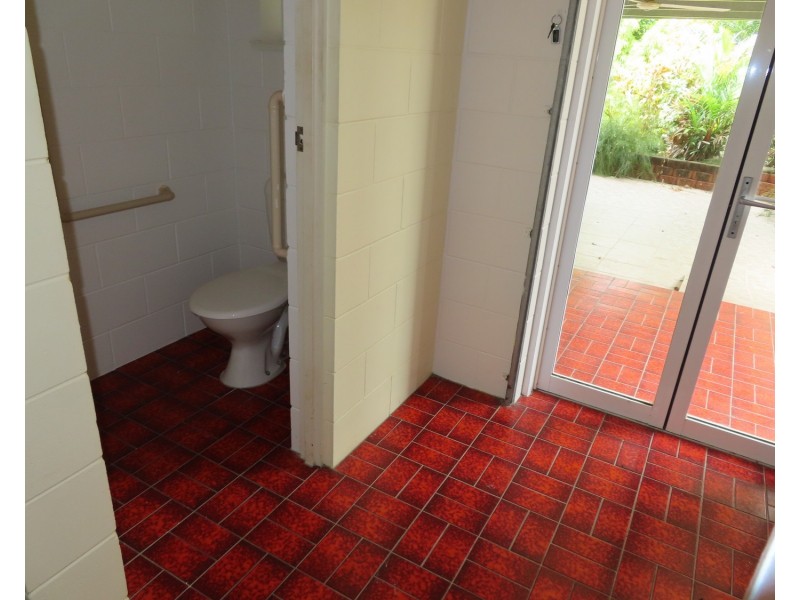 77 Hillview Road, Bowen QLD 4805