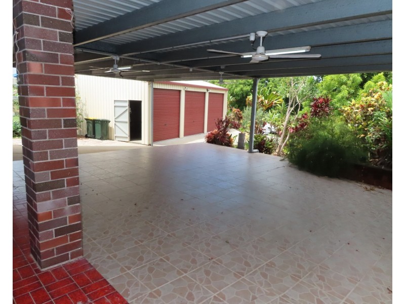 77 Hillview Road, Bowen QLD 4805