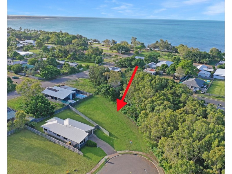 17 Wattle Crescent, Bowen QLD 4805