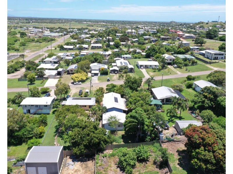 81 Poole Street, Bowen QLD 4805