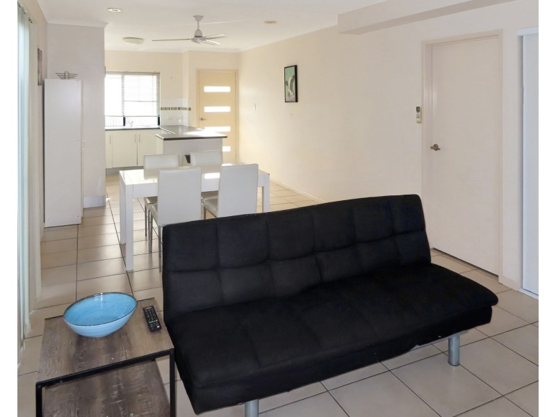 1/34 Poole Street, Bowen QLD 4805