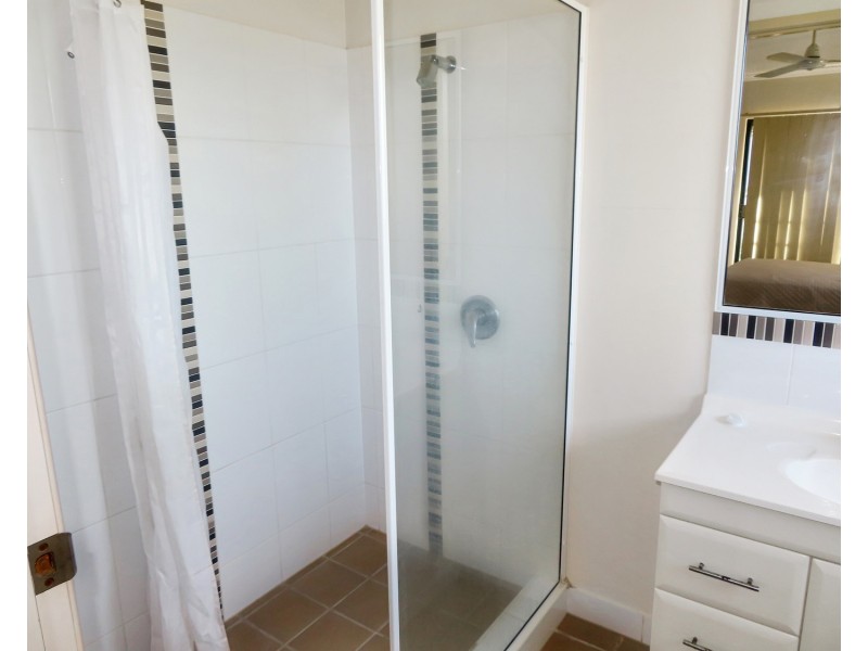 1/34 Poole Street, Bowen QLD 4805