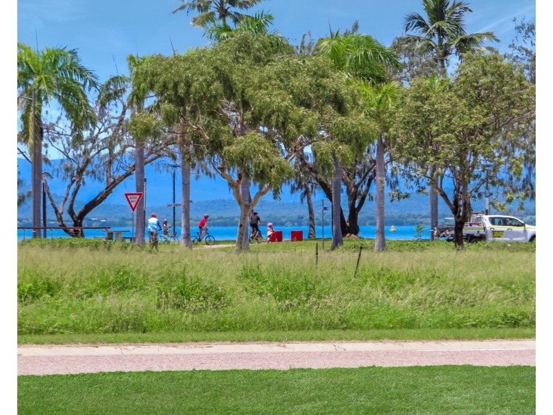 14 Dalrymple Street, Bowen QLD 4805