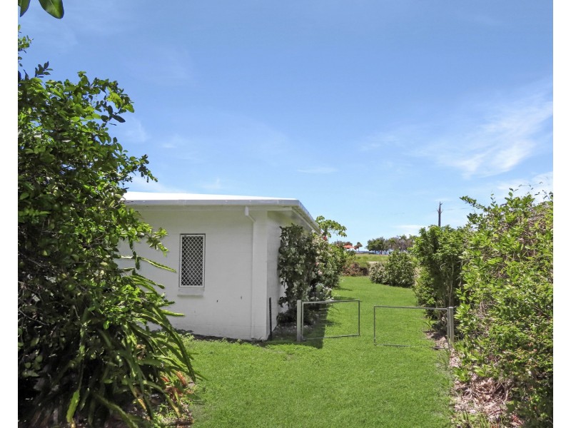 14 Dalrymple Street, Bowen QLD 4805