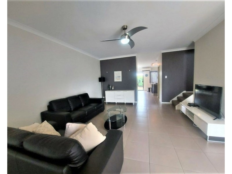 4/27a Leichhardt Street, Bowen QLD 4805