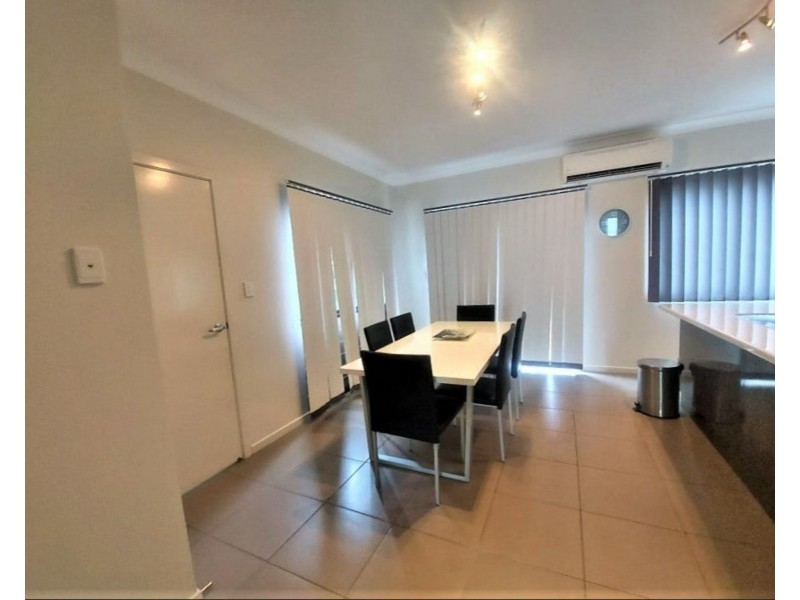 4/27a Leichhardt Street, Bowen QLD 4805