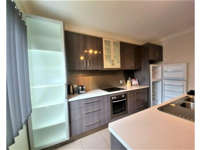 4/27a Leichhardt Street, Bowen QLD 4805