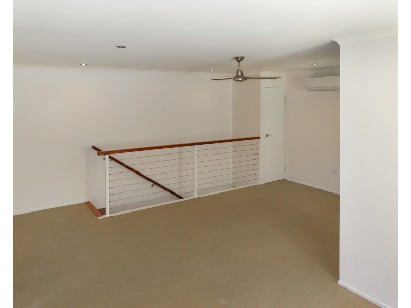 2/1 Murroona Street, Bowen QLD 4805