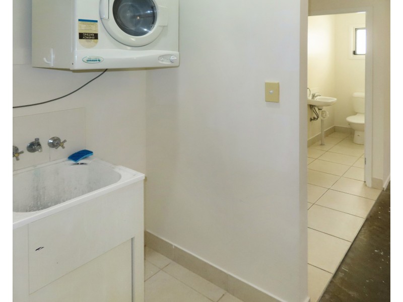 2/1 Murroona Street, Bowen QLD 4805