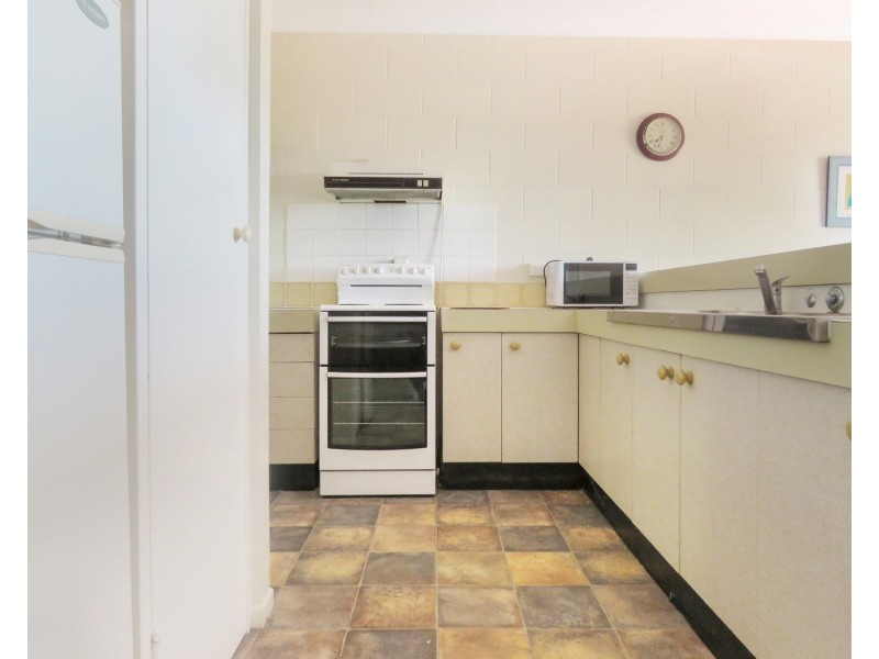 3/10 Poinciana Drive, Bowen QLD 4805