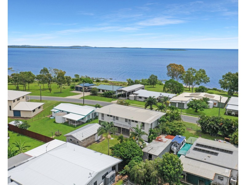 69 Whyte Avenue, Bowen QLD 4805