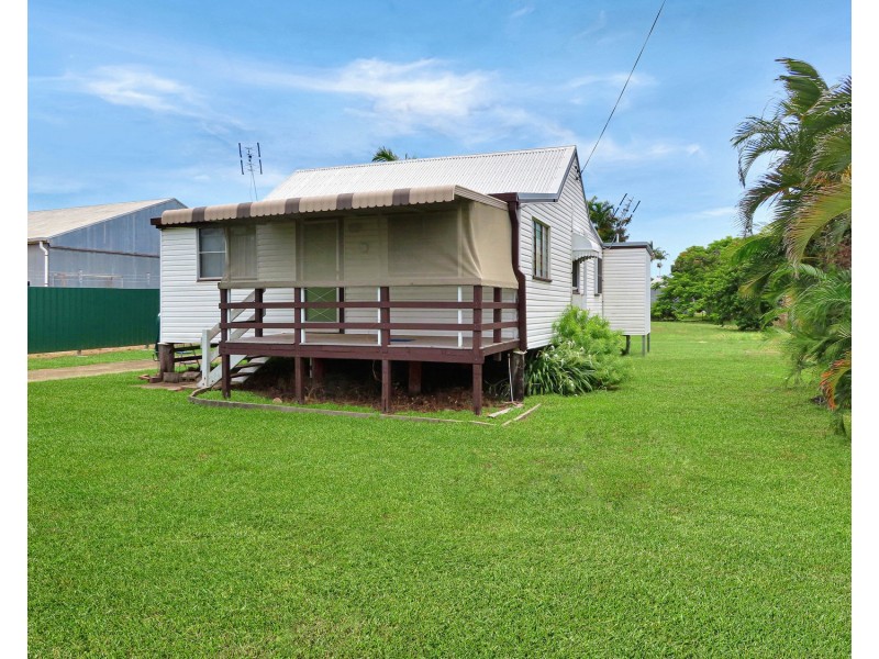 8 Powell Street, Bowen QLD 4805