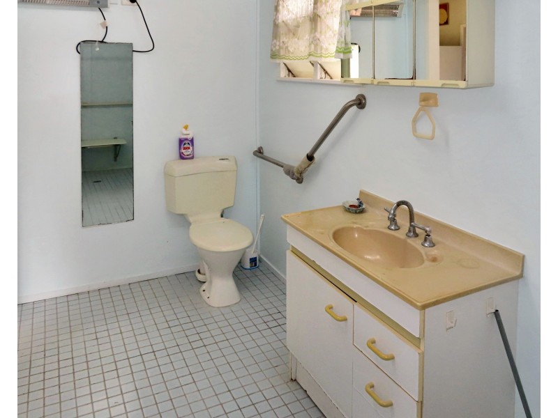 8 Powell Street, Bowen QLD 4805