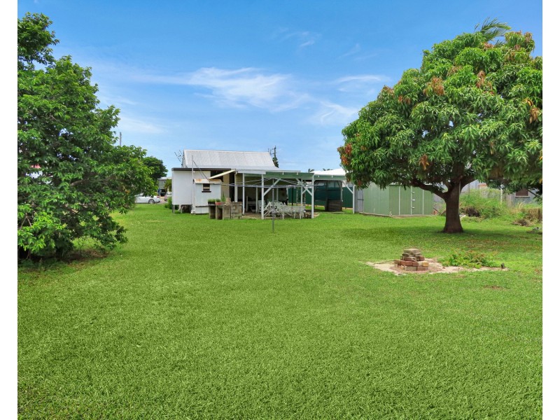 8 Powell Street, Bowen QLD 4805