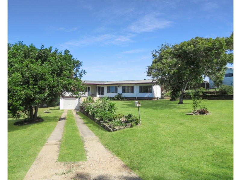 67 Kennedy Street, Bowen QLD 4805