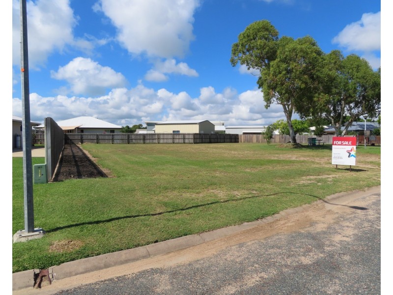 7 Summer Place, Bowen QLD 4805