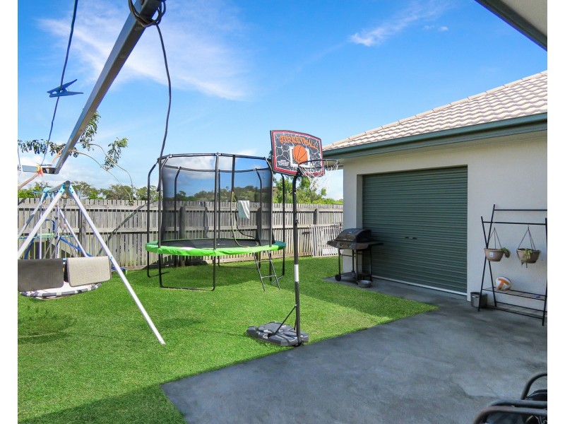 3 Fifth Close, Bowen QLD 4805