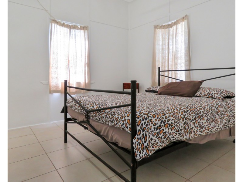 10 Balaam Road, Bowen QLD 4805