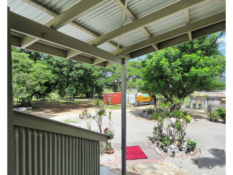 10 Balaam Road, Bowen QLD 4805